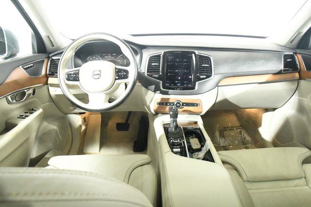 2016 Volvo XC90 T6 Inscription photo