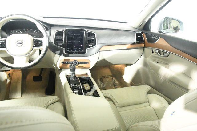 2016 Volvo XC90 T6 Inscription photo