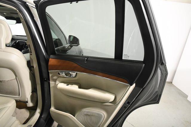 2016 Volvo XC90 T6 Inscription photo