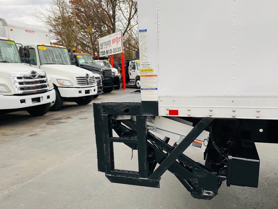 2011 Hino 268 20 FEET DRY BOX + LIFT GATE +  photo