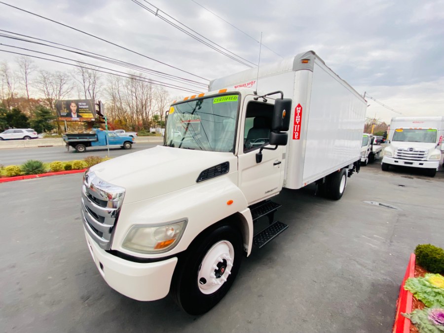2011 Hino 268 20 FEET DRY BOX + LIFT GATE +  photo