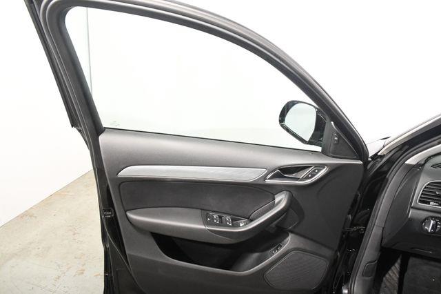 2016 Audi Q3 Premium Plus photo