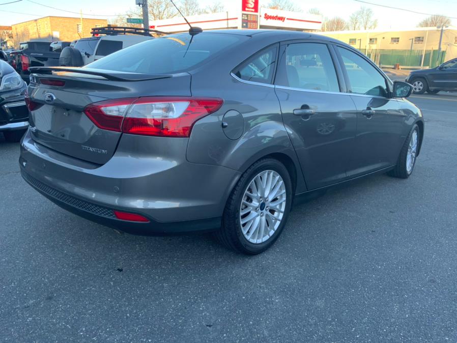 2014 Ford Focus Titanium photo