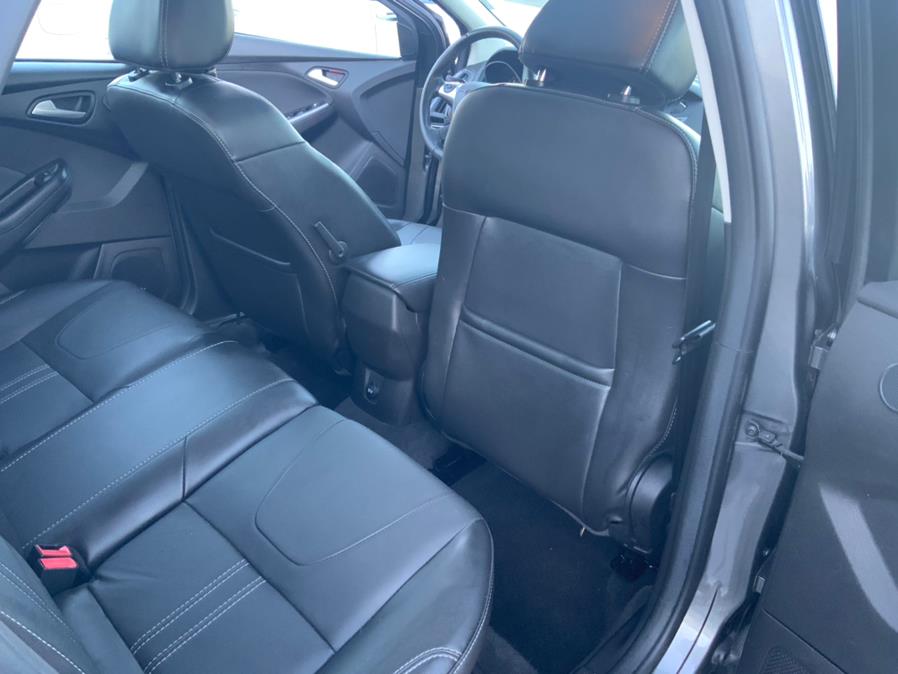 2014 Ford Focus Titanium photo