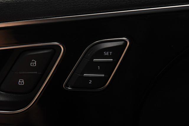 2017 Audi Q7 Premium Plus photo