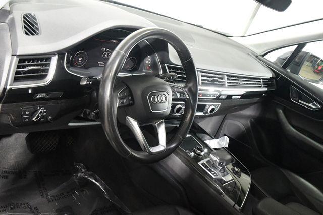 2017 Audi Q7 Premium Plus photo