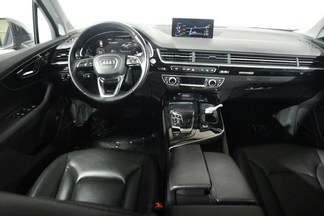2017 Audi Q7 Premium Plus photo