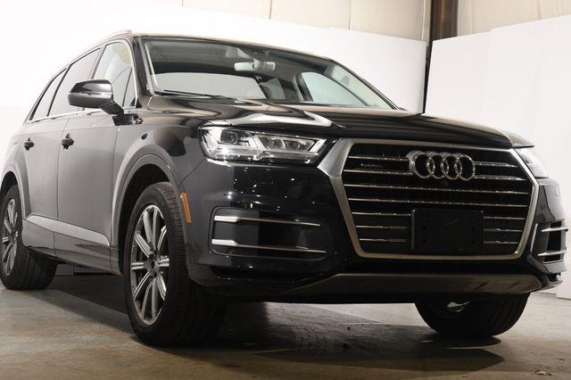 2017 Audi Q7 Premium Plus photo