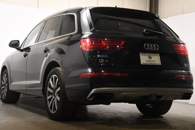 2017 Audi Q7 Premium Plus photo