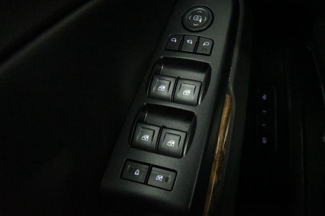 2015 GMC Yukon XL Denali photo