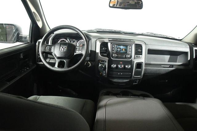 2016 RAM 1500 Tradesman photo
