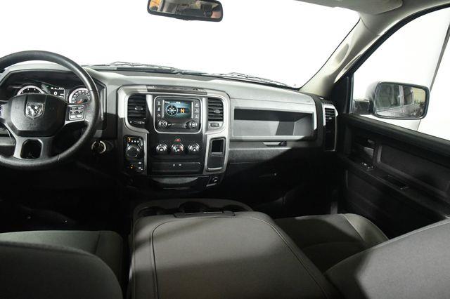 2016 RAM 1500 Tradesman photo