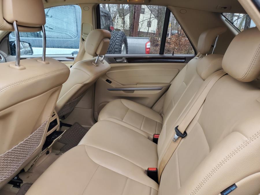 2011 Mercedes-Benz M-Class ML350 4MATIC photo