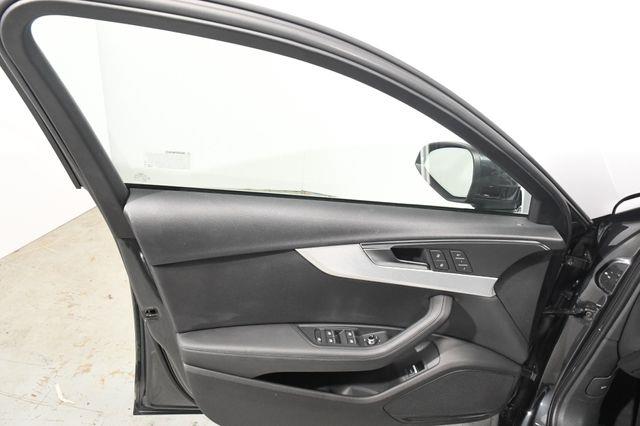 2019 Audi A4 Premium Plus w/ Virtual Cockpi photo