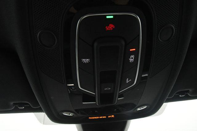 2019 Audi A4 Premium Plus w/ Virtual Cockpi photo