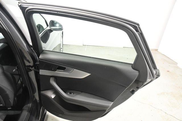 2019 Audi A4 Premium Plus w/ Virtual Cockpi photo
