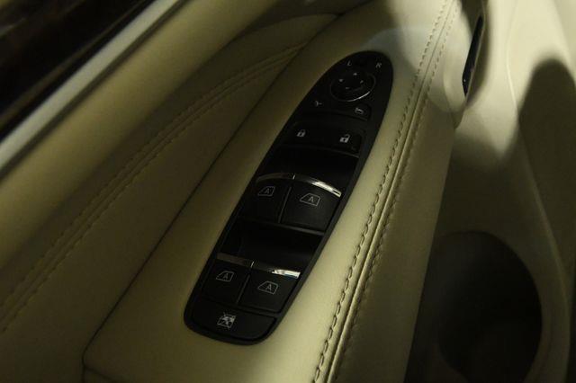 2013 Infiniti JX35 photo