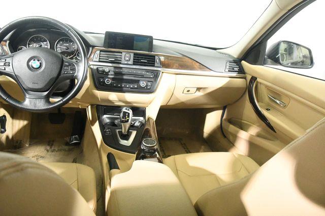 2015 BMW 3-Series 320i Xdrive AWD photo