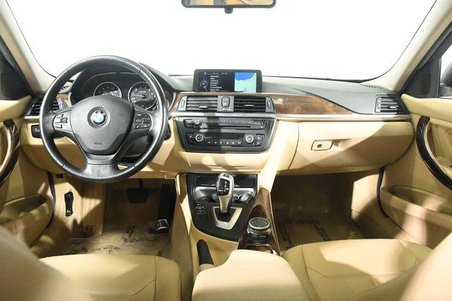 2015 BMW 3-Series 320i Xdrive AWD photo