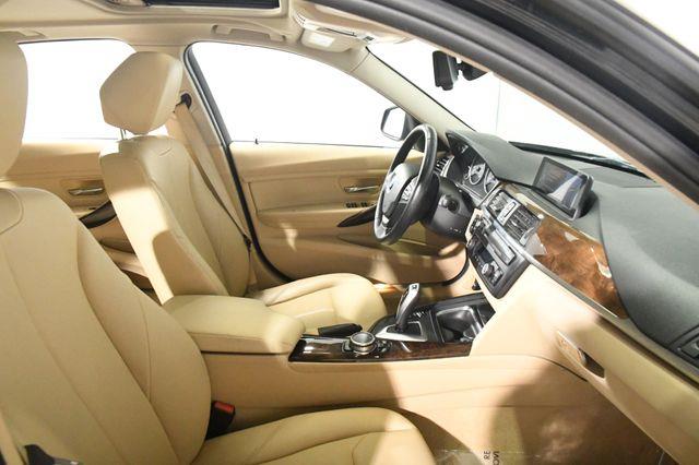 2015 BMW 3-Series 320i Xdrive AWD photo