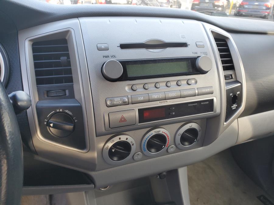 2005 Toyota Tacoma V6 photo