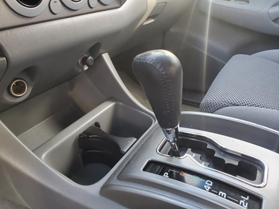 2005 Toyota Tacoma V6 photo