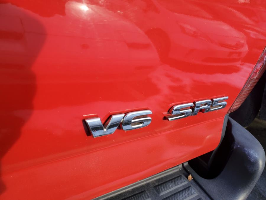 2005 Toyota Tacoma V6 photo