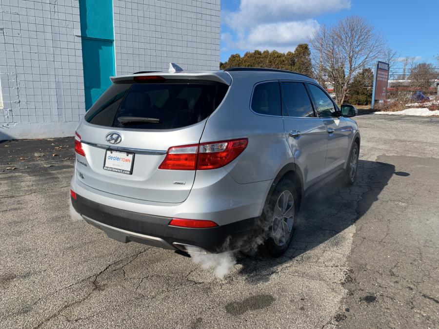 2016 Hyundai Santa Fe AWD 4dr SE photo