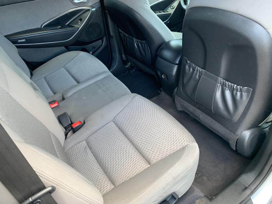 2016 Hyundai Santa Fe AWD 4dr SE photo