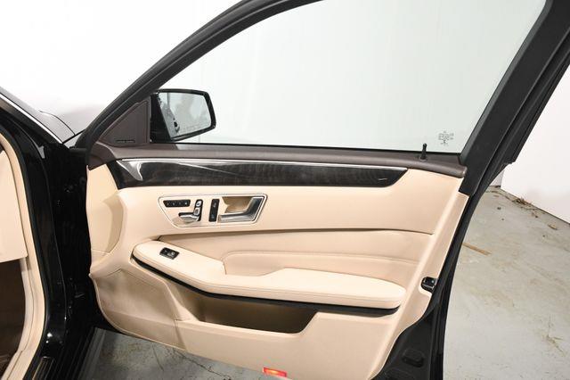 2016 Mercedes-Benz E 350 Luxury AMG Package photo