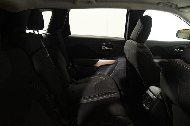 2017 Jeep Cherokee Latitude photo