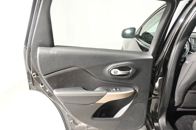 2017 Jeep Cherokee Latitude photo