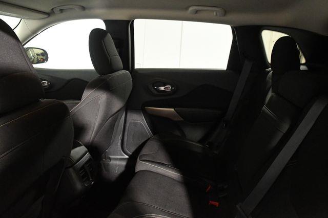 2017 Jeep Cherokee Latitude photo