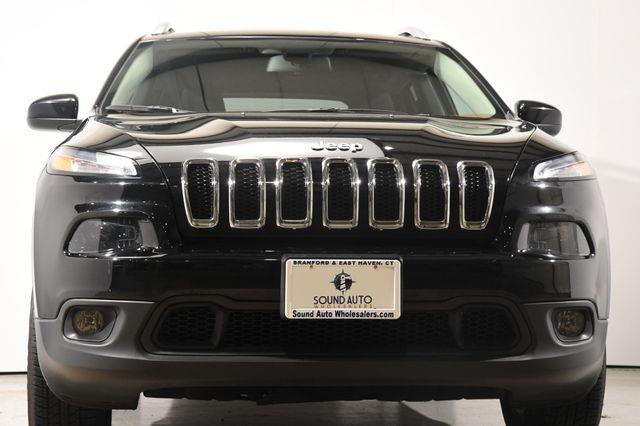 2017 Jeep Cherokee Latitude photo