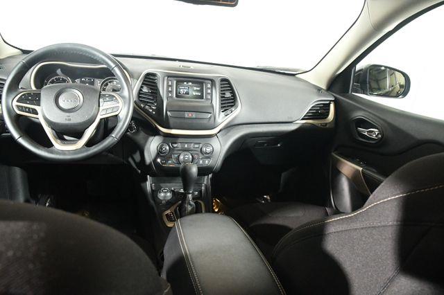 2017 Jeep Cherokee Latitude photo