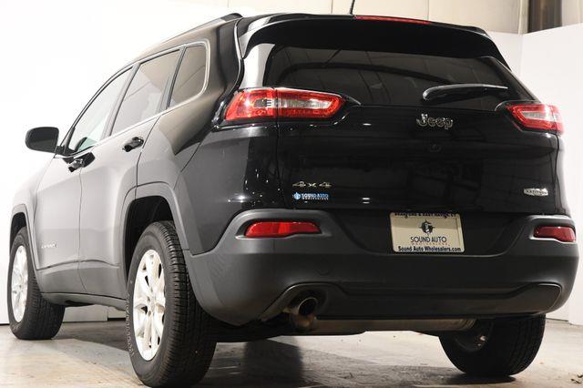 2017 Jeep Cherokee Latitude photo
