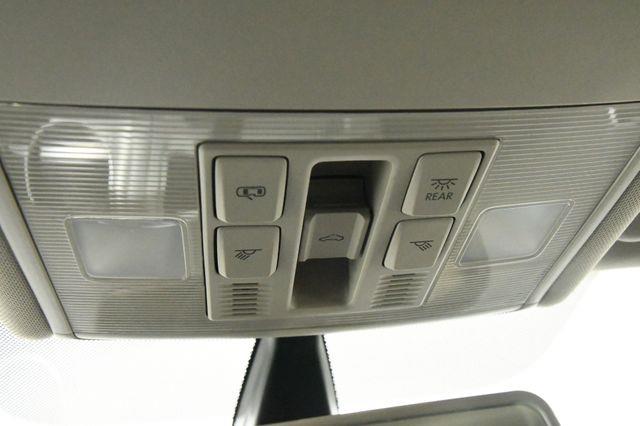 2017 Volkswagen Golf SE w/ Sunroof photo
