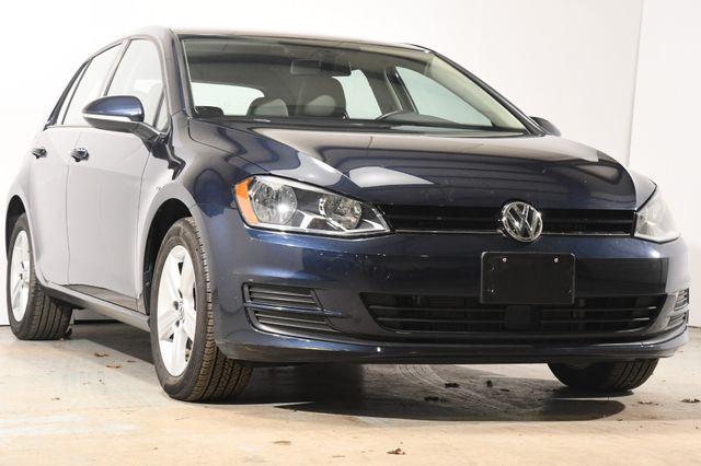 2017 Volkswagen Golf SE w/ Sunroof photo
