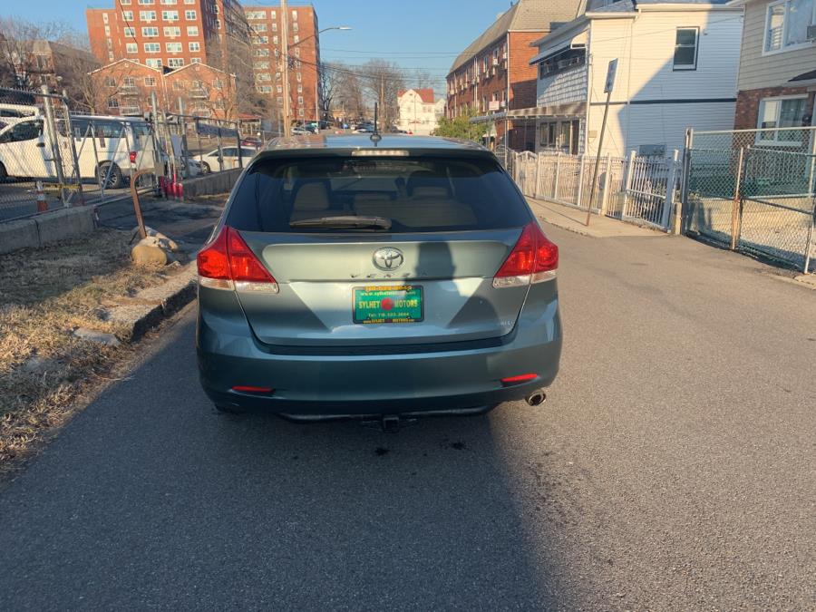 2010 Toyota Venza AWD 4cyl photo