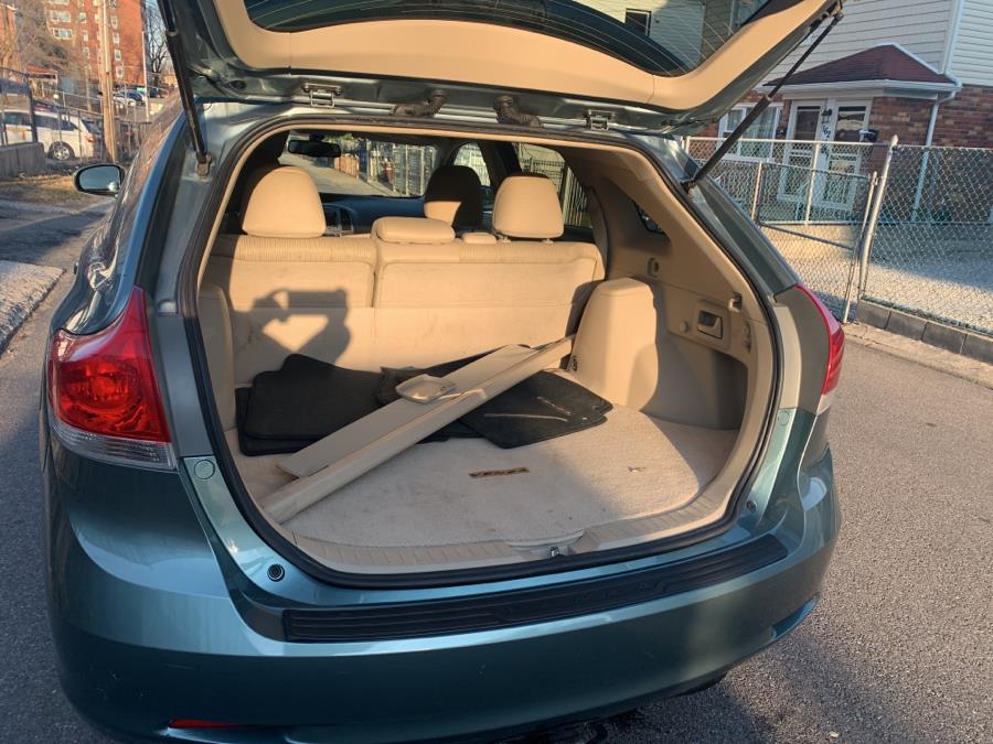 2010 Toyota Venza AWD 4cyl photo