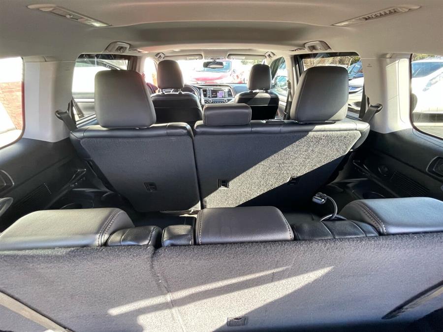 2014 Toyota Highlander XLE photo