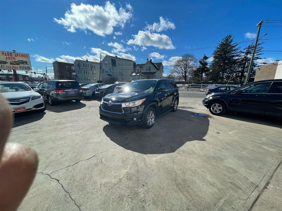 2014 Toyota Highlander XLE photo