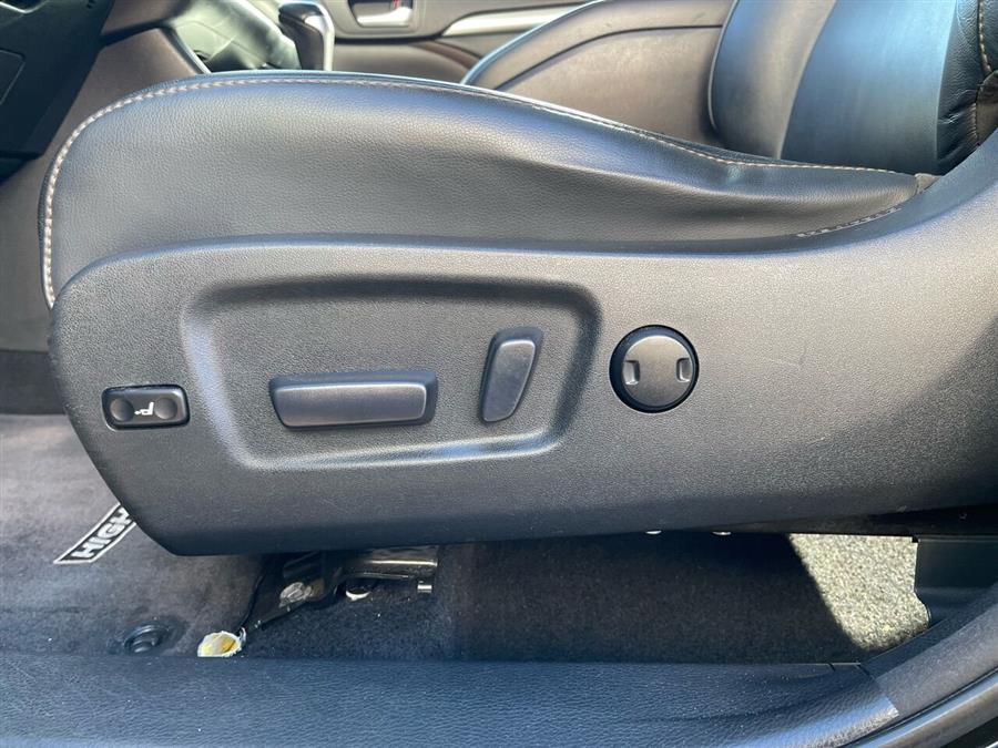 2014 Toyota Highlander XLE photo