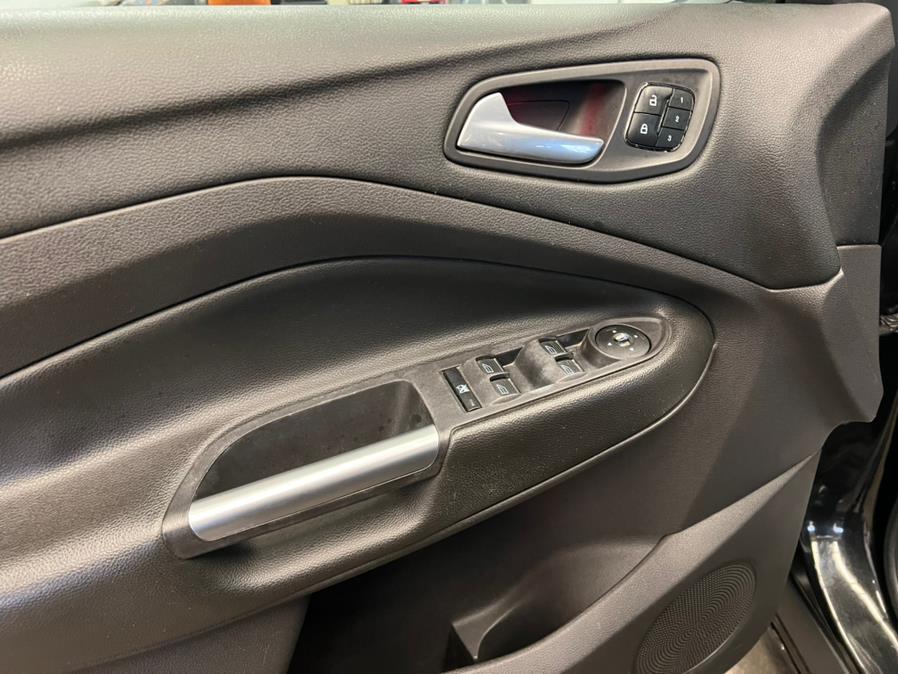 2013 Ford Escape SEL photo