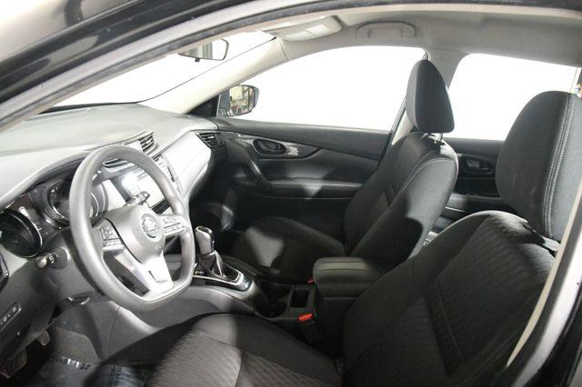 2019 Nissan Rogue S photo