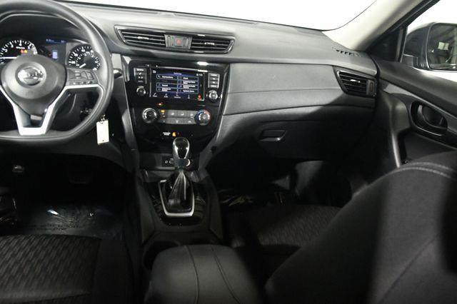 2019 Nissan Rogue S photo