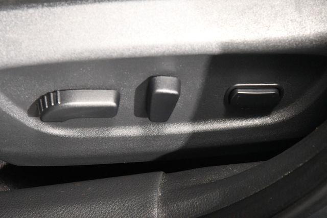 2015 Nissan Rogue SV photo