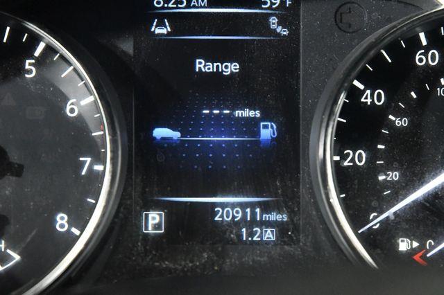 2015 Nissan Rogue SV photo