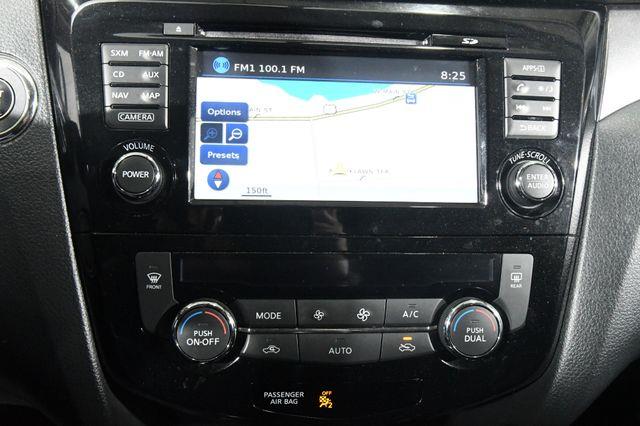 2015 Nissan Rogue SV photo