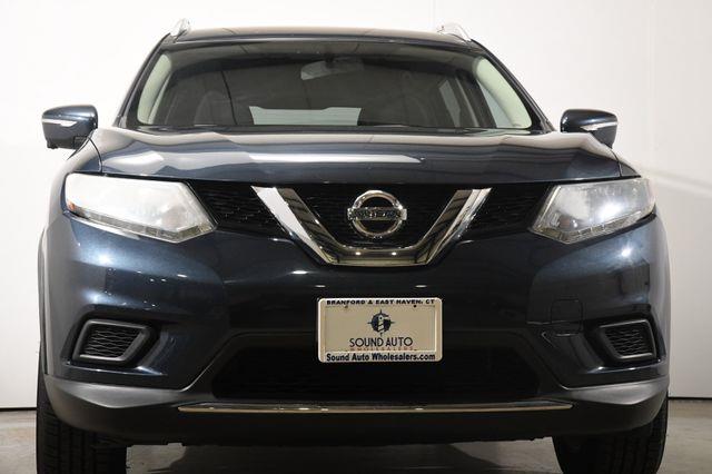 2015 Nissan Rogue SV photo